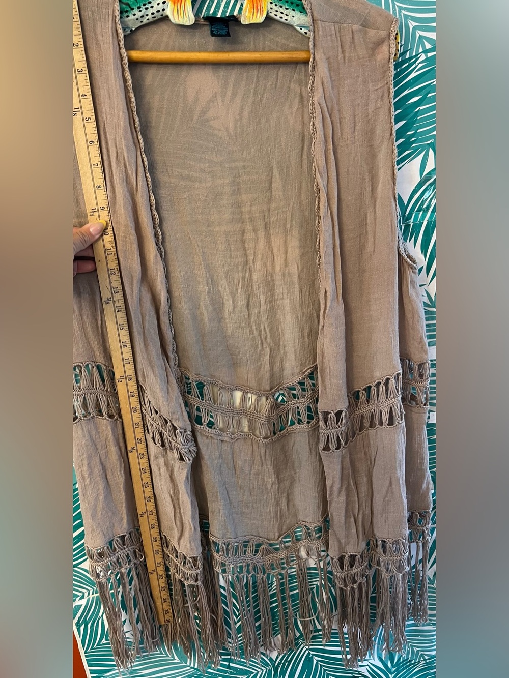 Rue21 Taupe Fringe Crochet Open-Front Vest Sz 1X bohemian vibes - Picture 5 of 7